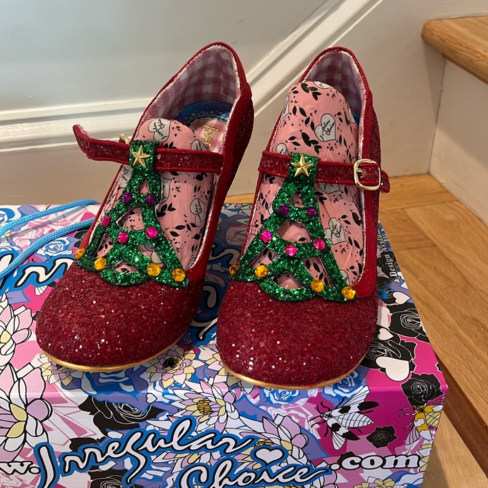 Irregular Choice Christmas Shoes - Size 7 - New in box